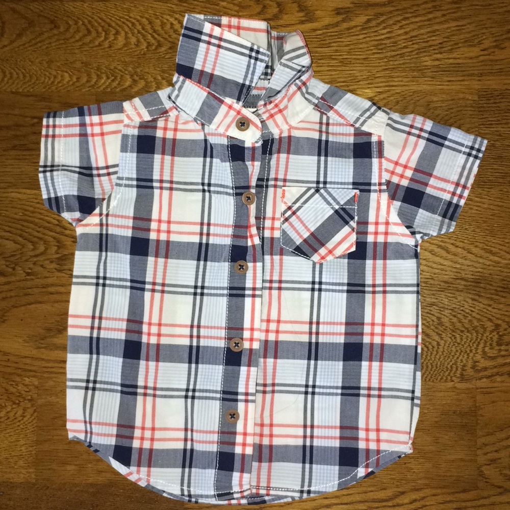 Plaid pocket button down